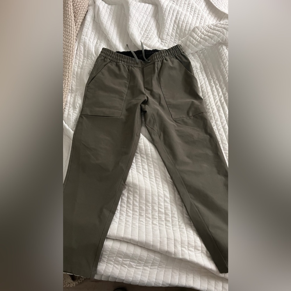 Mens Lululemon khaki type pants